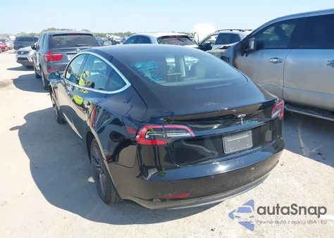 2018 Tesla Model 3 Long Range/Mid Range from USA, damaged, VIN 5YJ3E1EA2JF036507